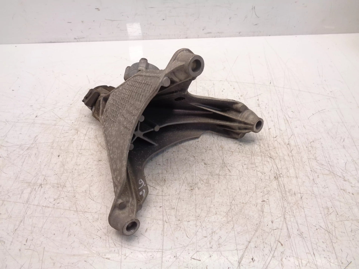 Soporte Porsche 4,0 Turbo CVDA CVD MCV.DA 971199308D