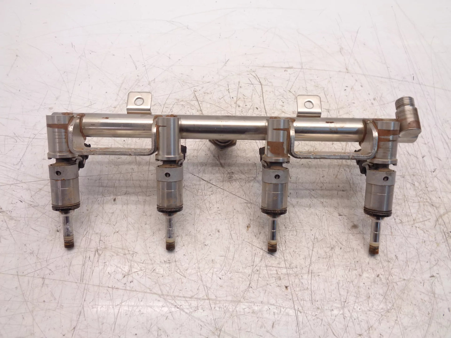 Rampa de inyectores Peugeot 1,6 Hybrid 5GQ EP6FADTXHPD 9814468180