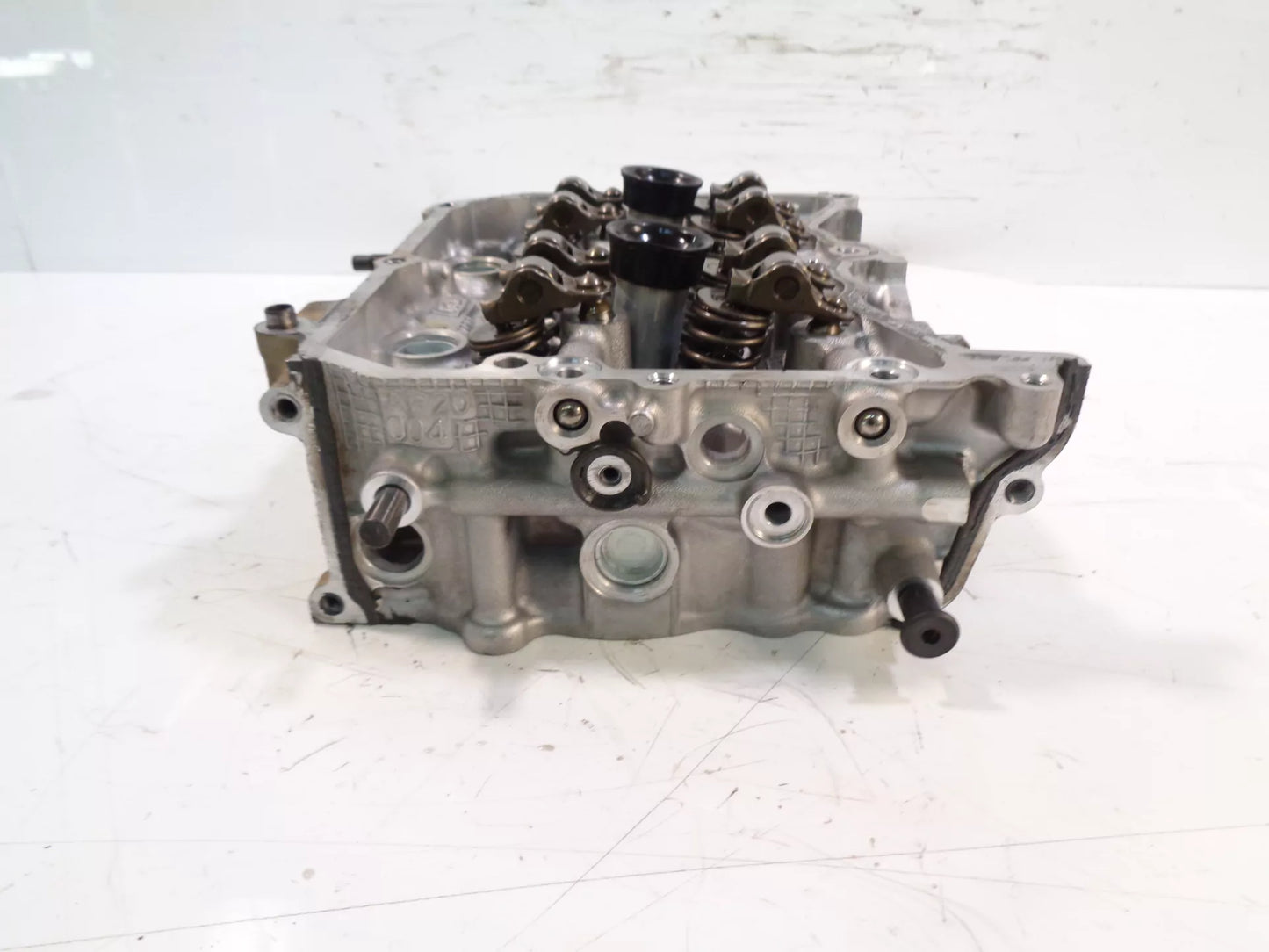 Culata Subaru Impreza Forester Legacy 2,0 AWD FB20 AP20 004 RH