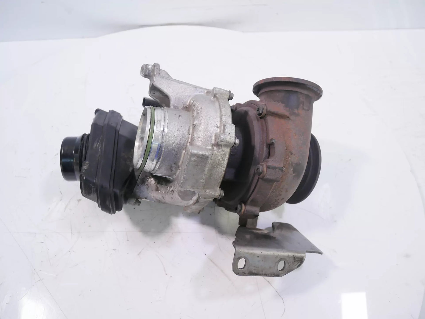 Turbocompresor BMW X3 X5 E70 X4 X6 3.0 xDrive 30 d N57D30A N57 7823202