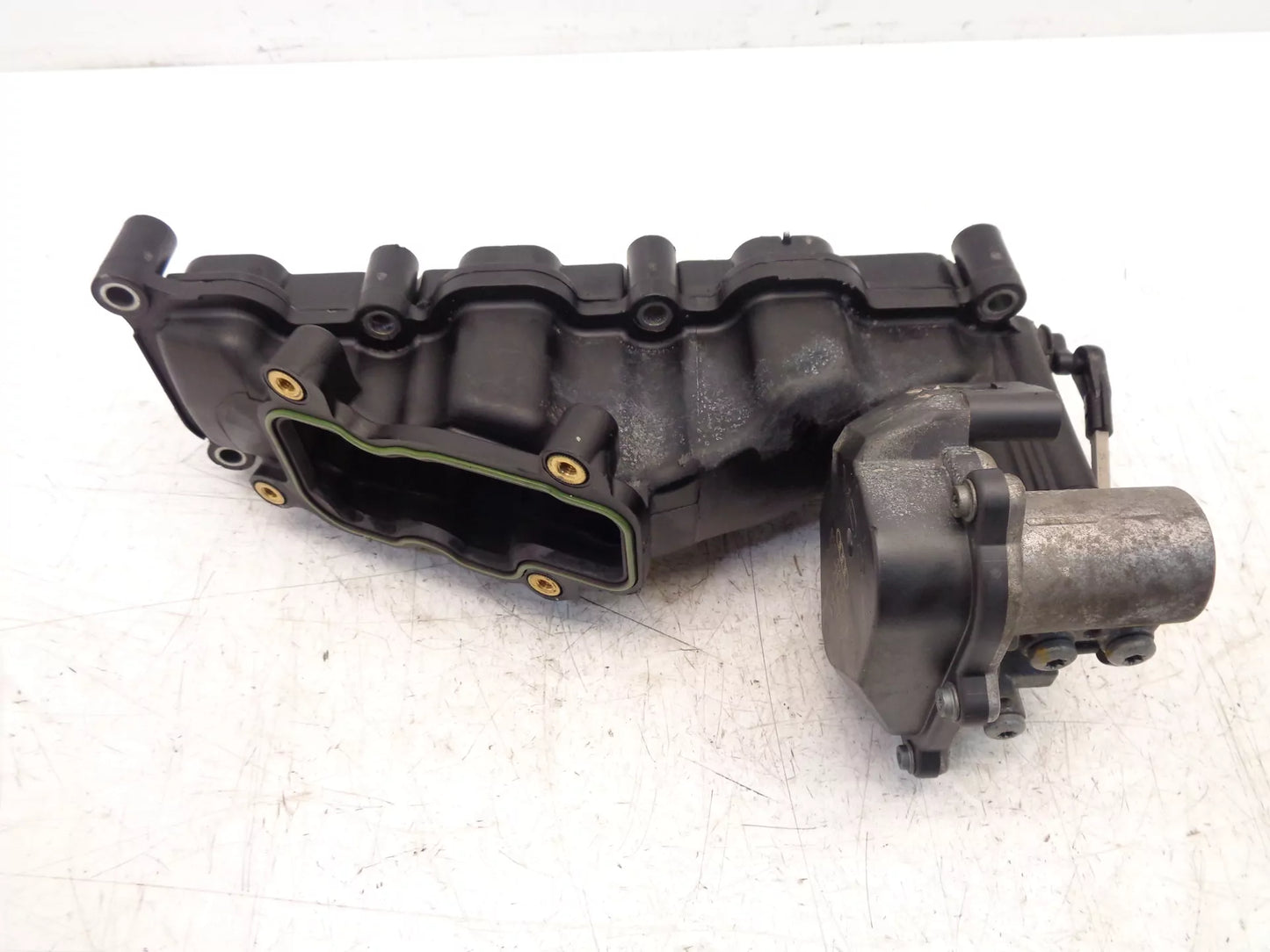 Colector de admisión Audi 3,0 TDI Diesel CCWA CCW 059129711BJ 059129086L