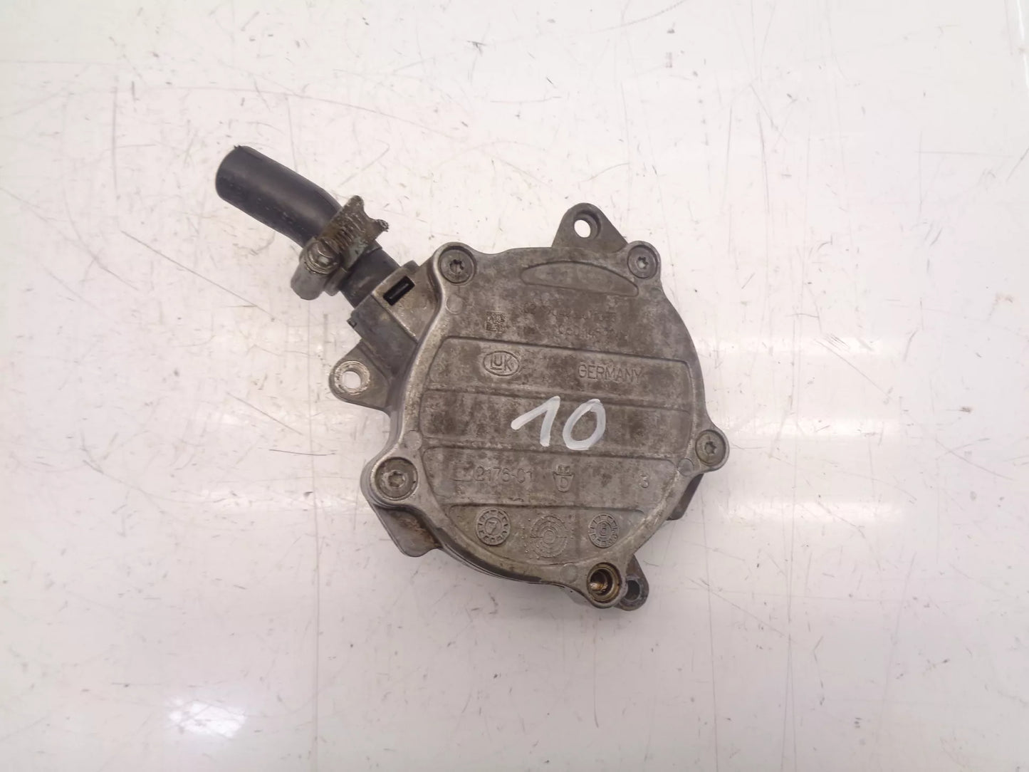Bomba de vacío Audi 2,0 TFSI BPJ 06D145100E