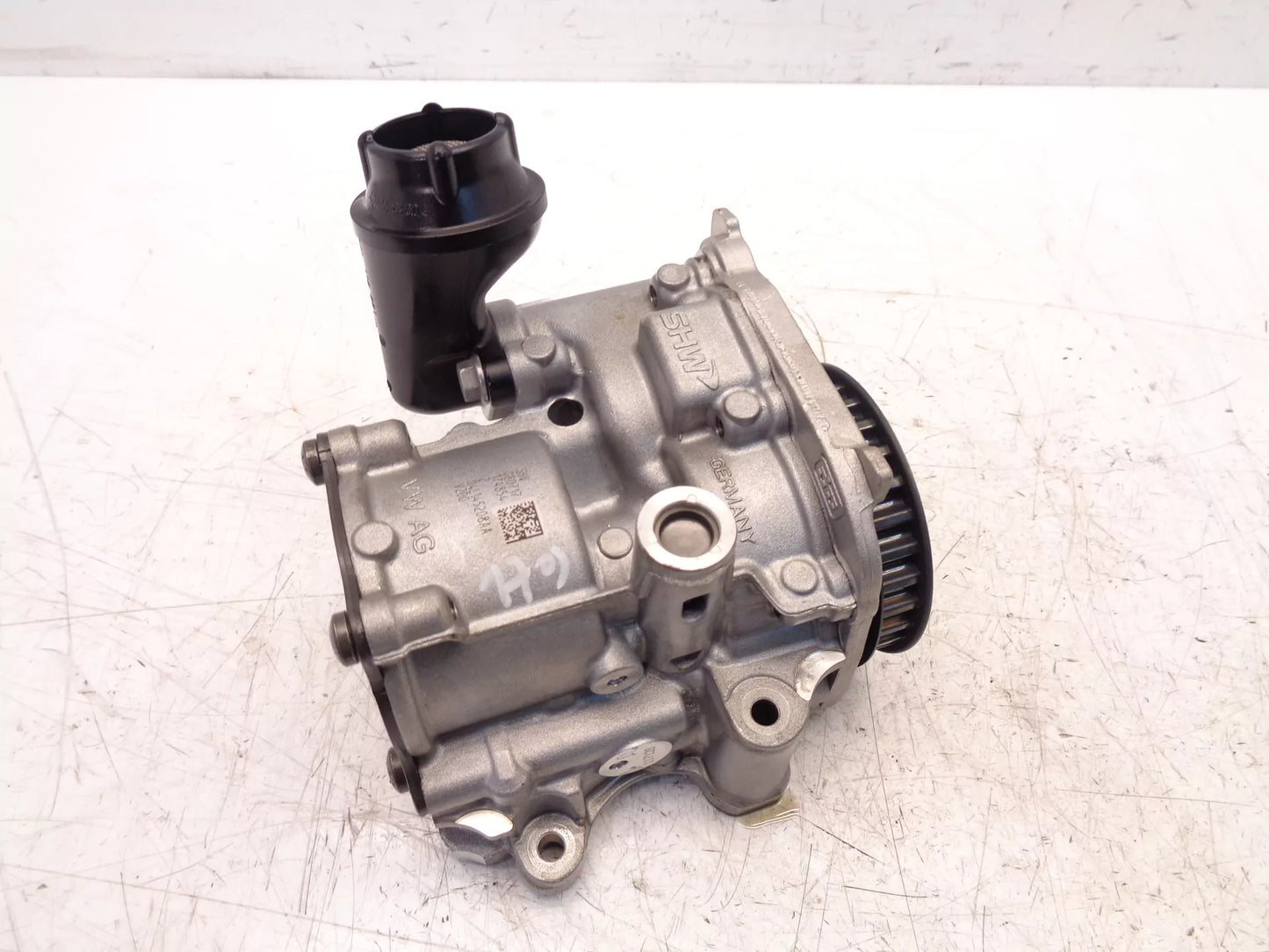 Bomba de aceite Audi 2,0 TDI DETA DET 04L145208AA