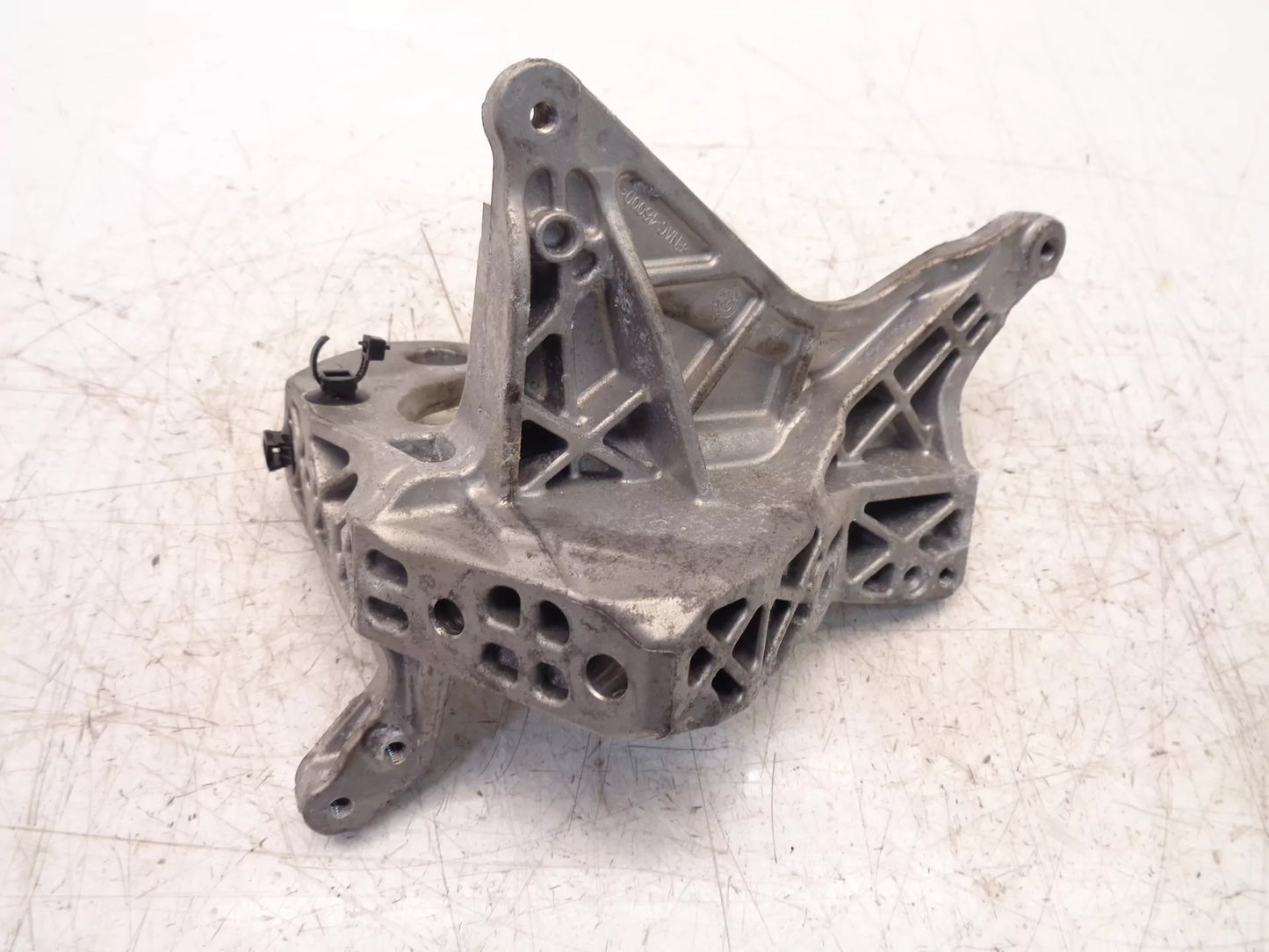 Soporte Mercedes-Benz 2,0 d OM654.920 A6542241000