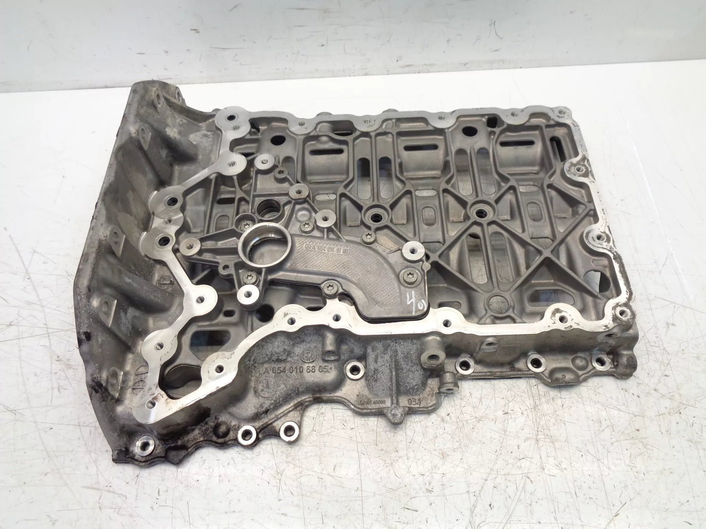 Cárter de aceite Mercedes-Benz 2,0 d OM654.920 A6540106805 A6540149100