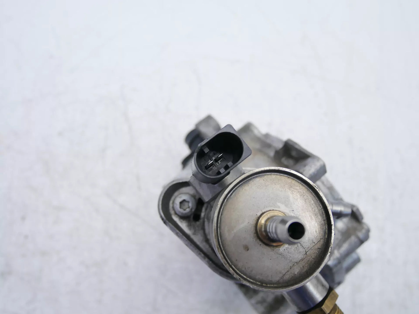 Bomba de vacío Volkswagen Audi 2,0 40 TFSI GTI DKZC DKZ 06K145100AE mit Bomba de combustible