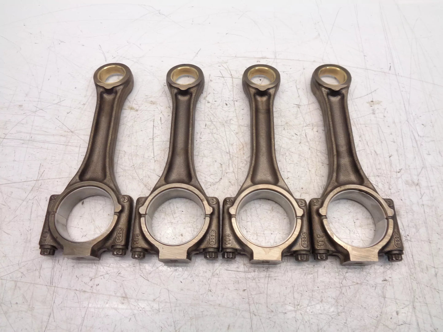 biela Audi Seat Skoda Volkswagen A3 Golf Leon 1,6 TDI CAYC CAY 03LA 4 unidades