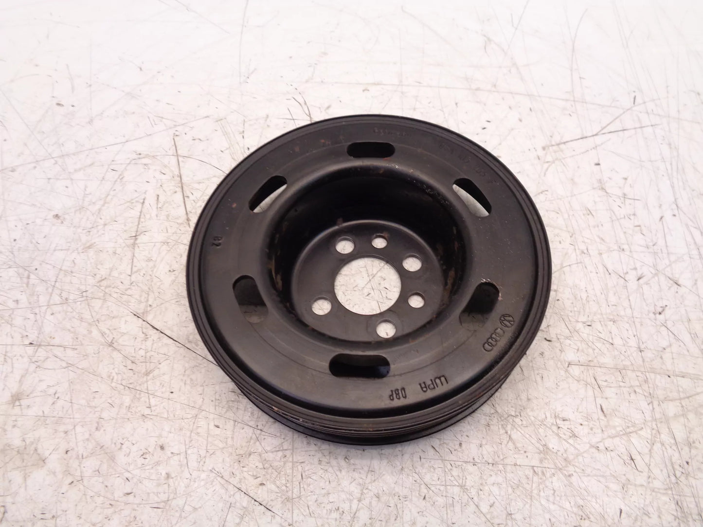 Polea Audi Seat Skoda Volkswagen 1,6 CCSA CCS 06A105255F