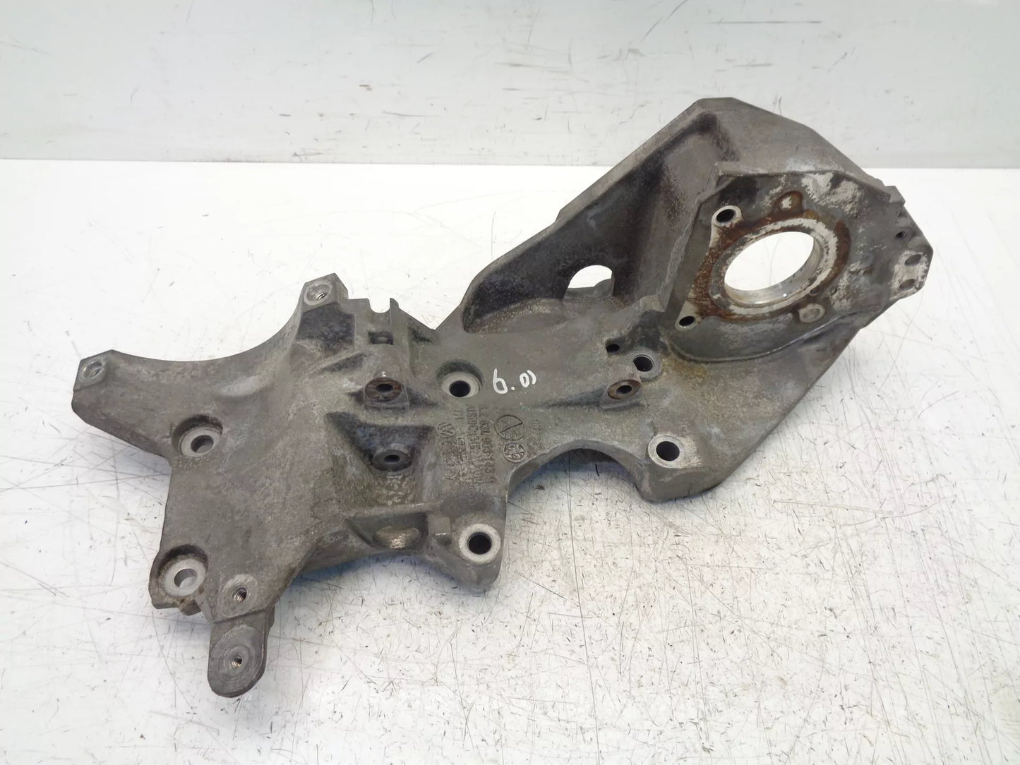 Soporte Audi Seat Skoda Volkswagen 1,6 TDI CAYC CAY 03L903143Q