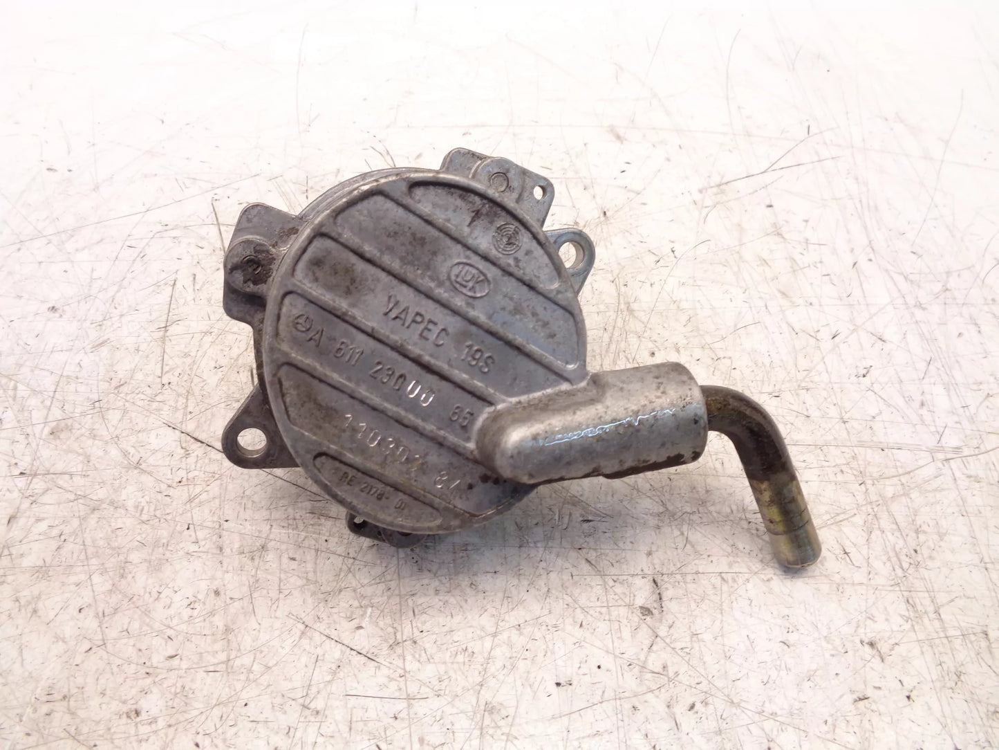 Bomba de vacío Mercedes-Benz 2,2 CDI Diesel OM611.981 A6112300065