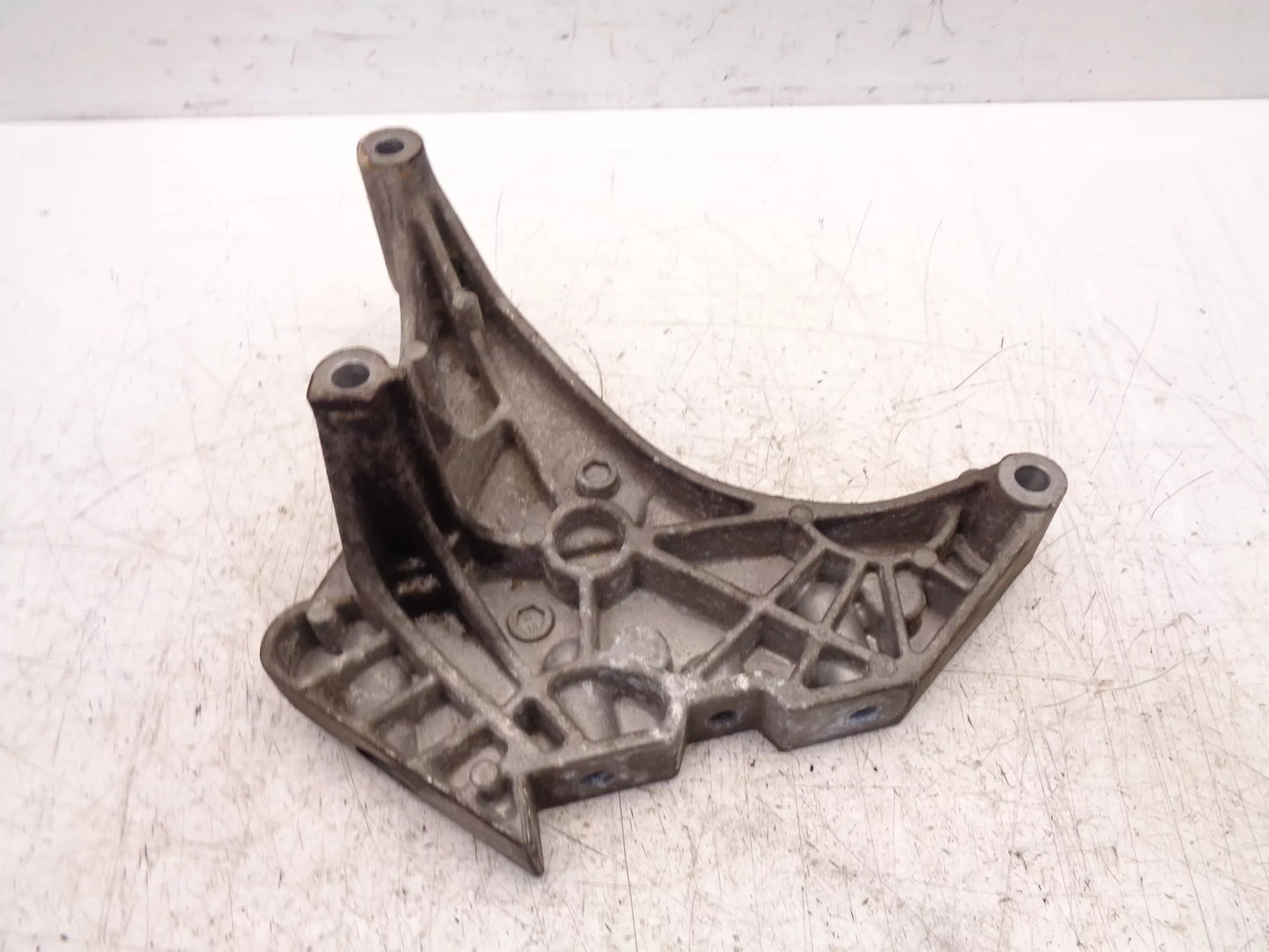Soporte Audi Seat Skoda Volkswagen 2,0 TDI CFFB CFF 03L199207