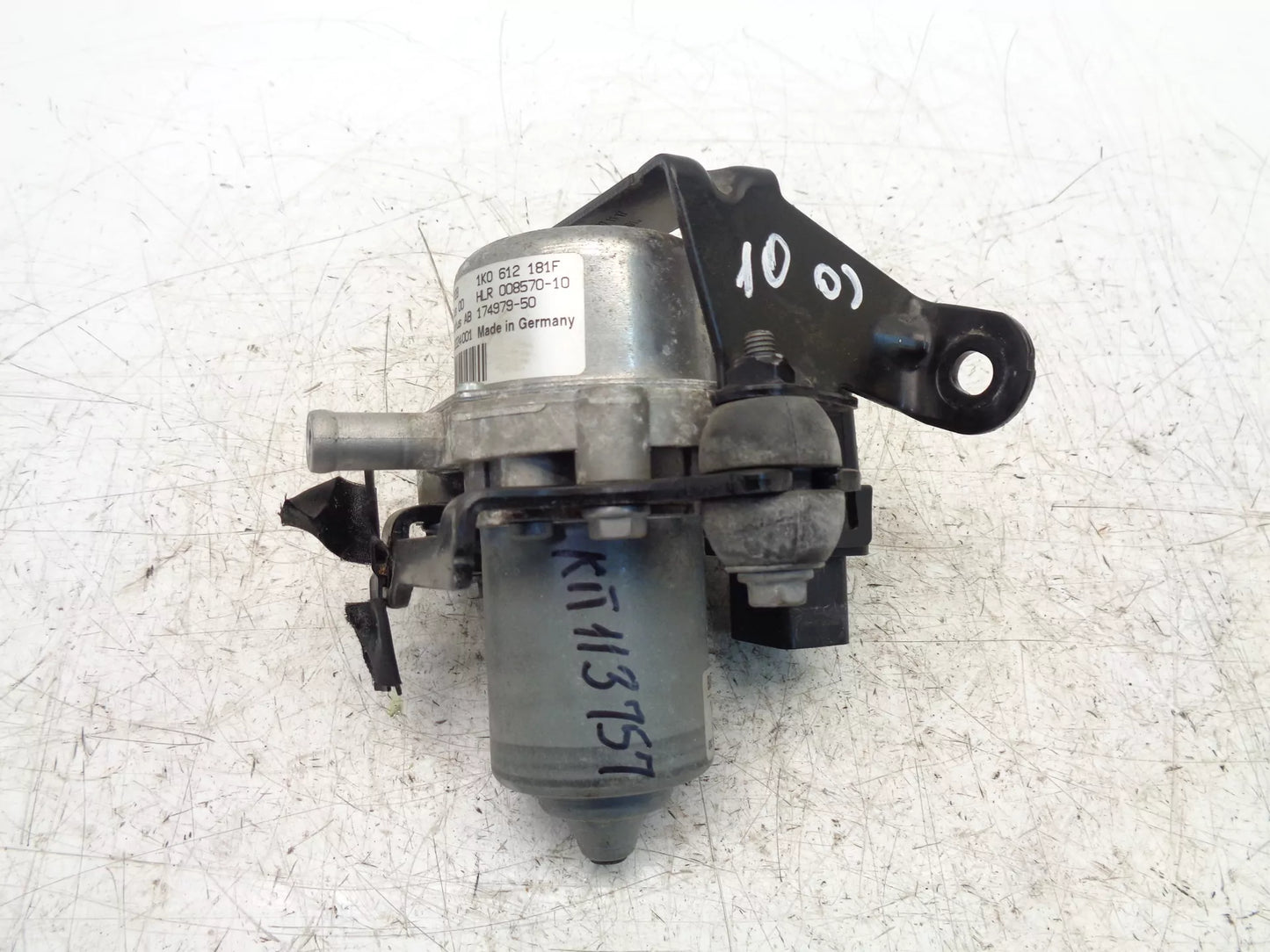 Bomba de vacío Volkswagen Volkswagen 1,0 TSI gasolina DKLA DKL 1K0612181F
