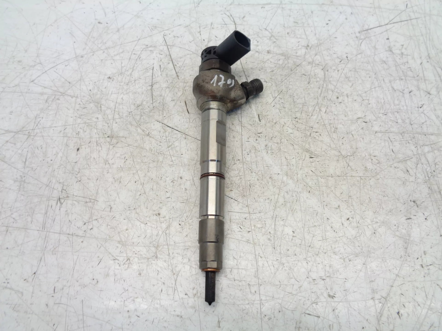 Inyector boquilla de inyección Audi A5 8T A4 B8 2.0 TDI Diesel CNHA CNH 04L130277AE