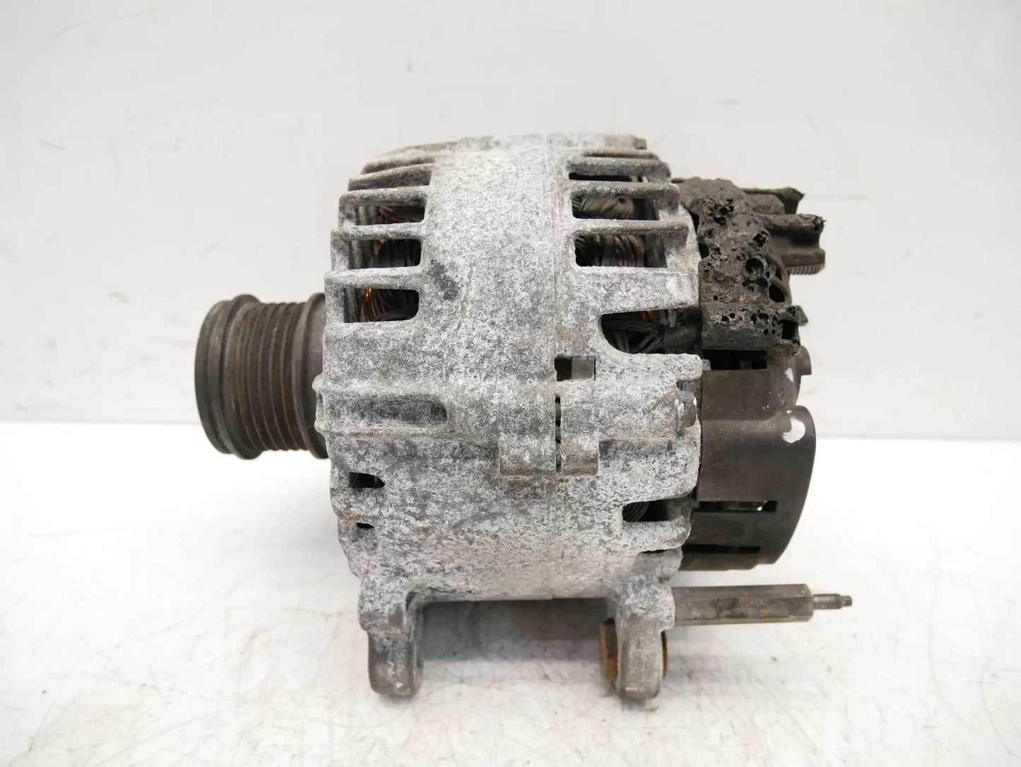 Alternador Audi 1,6 TDI Diesel DDYA DDY 04L903021D