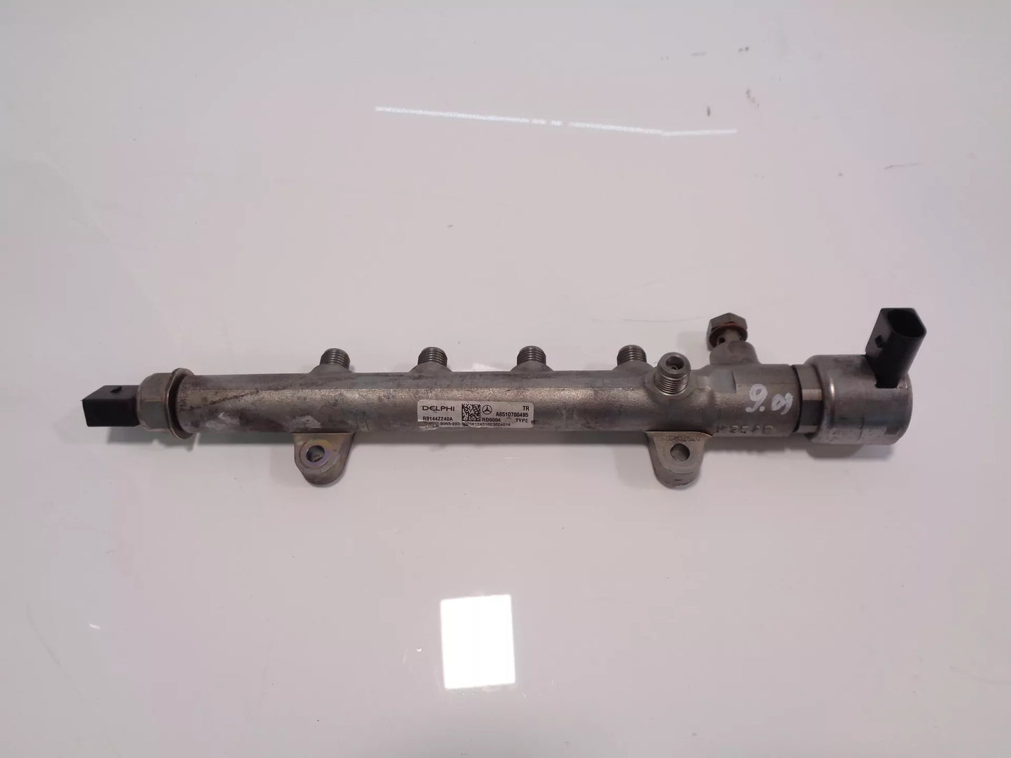 Rampa inyectora Mercedes-Benz 2,2 CDI OM 651.912 A6510700495