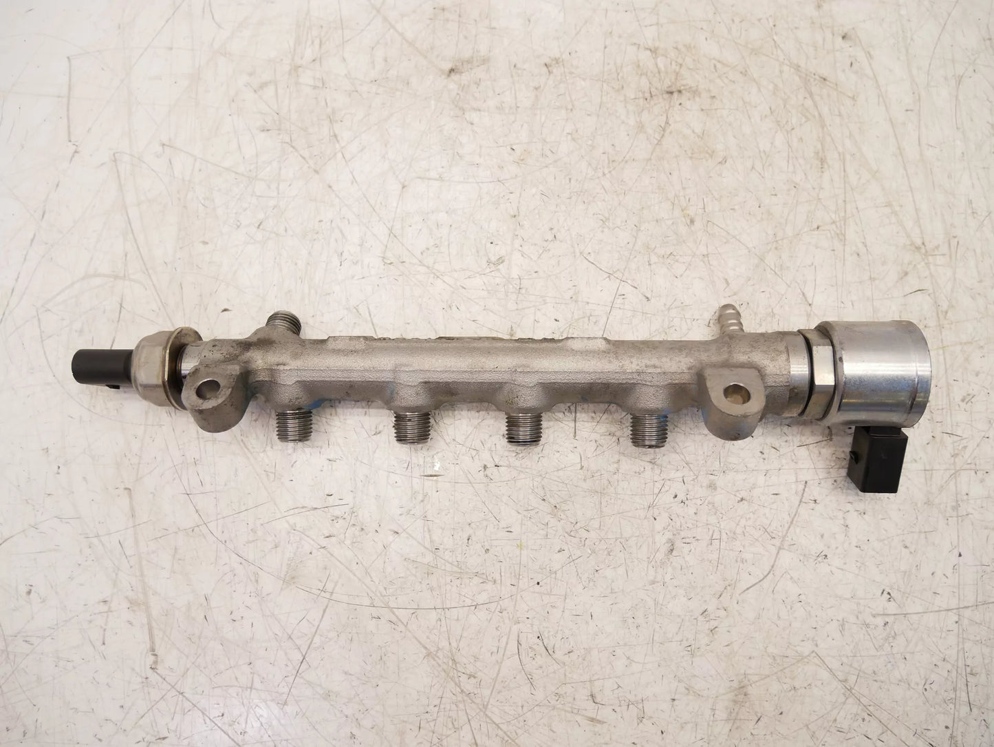 Rampa inyectora Audi 2,0 TDI Diesel DFTA DFT 04L089G