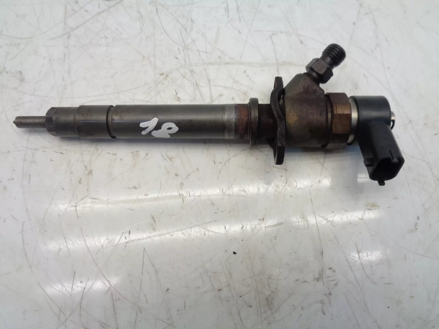 Inyector Volvo XC90 2.4 D5 AWD D5244T 0445110078 8658352