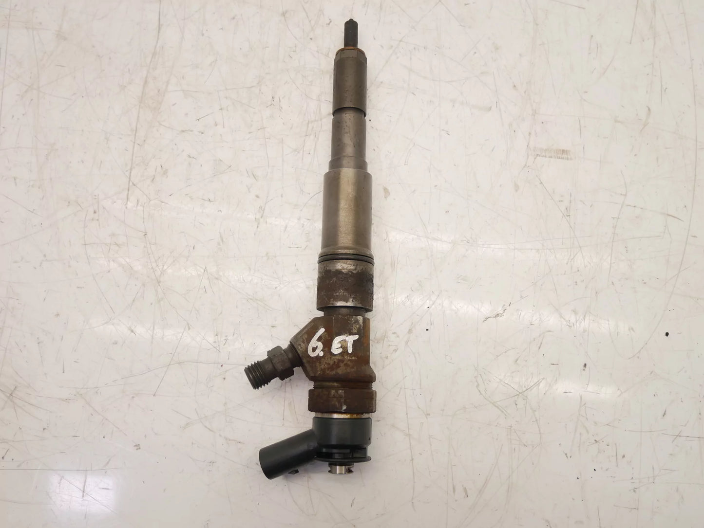 Inyector boquilla de inyección BMW Serie 3 E90 E91 2.0 320 d 204D4 M47D20 7793836