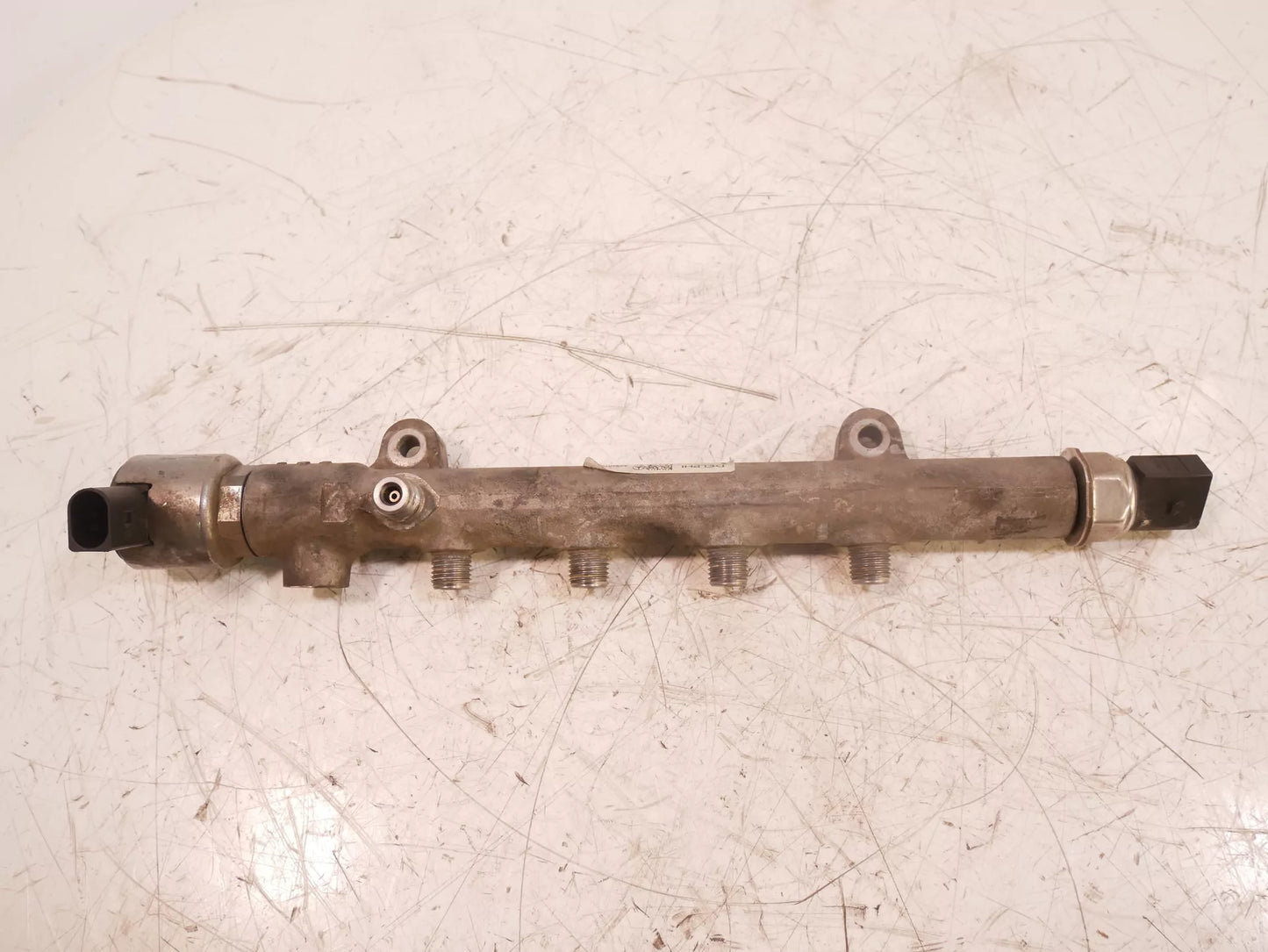 Rampa inyectora Mercedes-Benz 2,2 CDI OM651.924 A6510700495