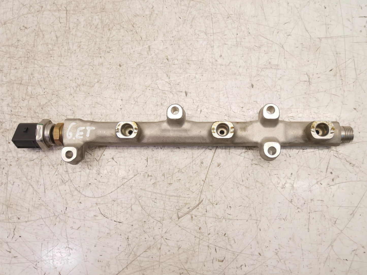 Rampa de inyectores Audi Seat Skoda Volkswagen 1,0 TSI TFSI DKRF DKR 04C133320G