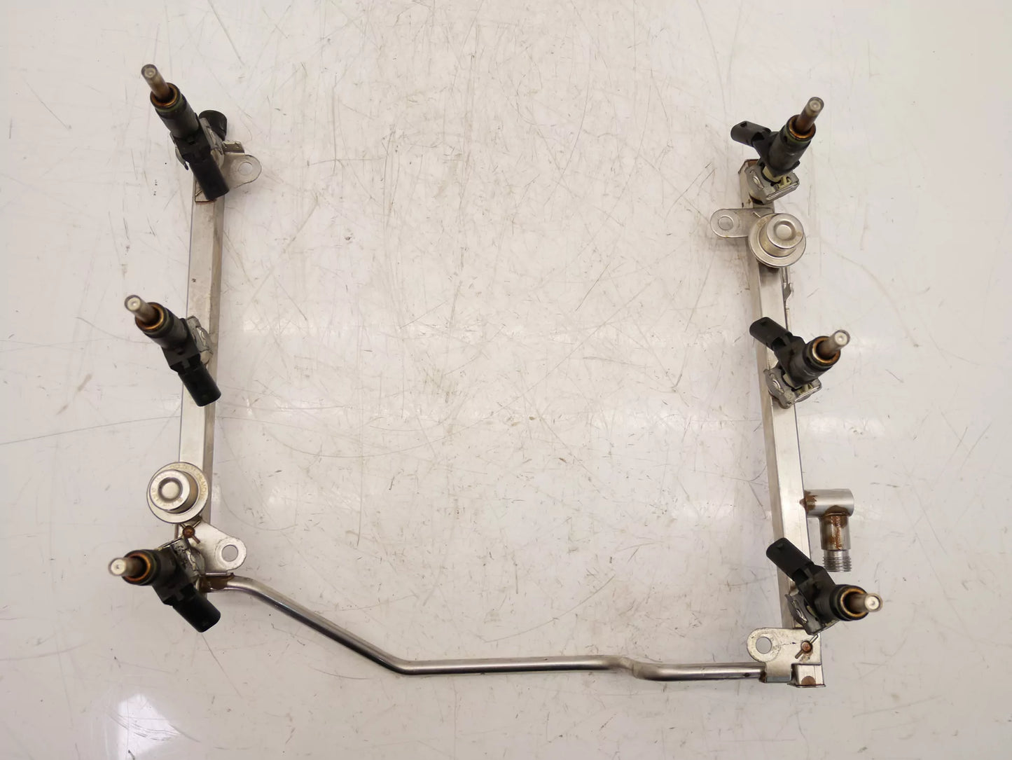 Rampa de inyectores Mercedes-Benz 350 3,5 M272.963 M272 272.963 A2720700995