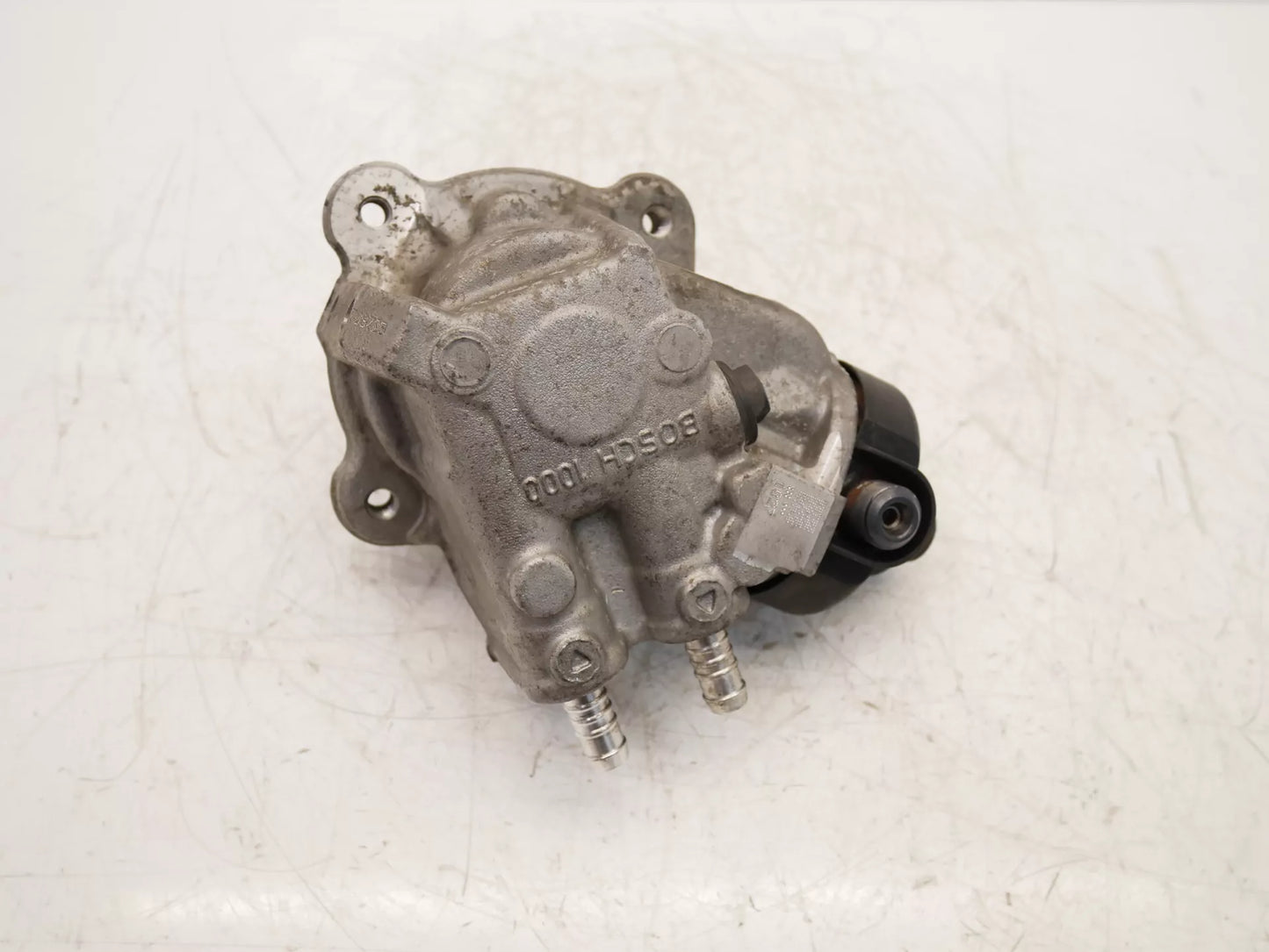 Bomba de alta presión Audi A5 8F7 2.0 TDI CGLC 0445010529