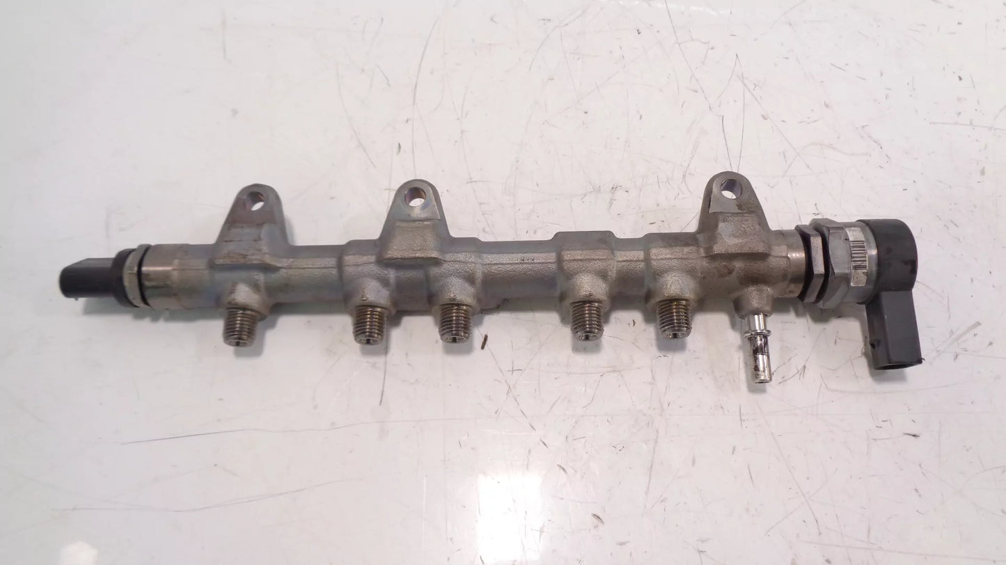 Rampa inyectora BMW 2,0 D B47D20A 0445214315 8514154