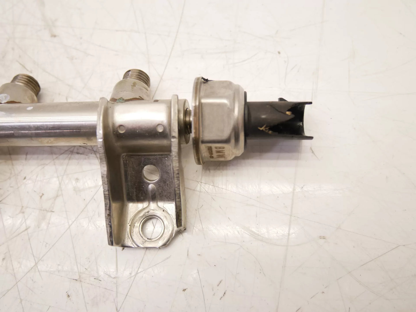 Rampa de inyectores BMW 3,0 N54B30A N54 7535897