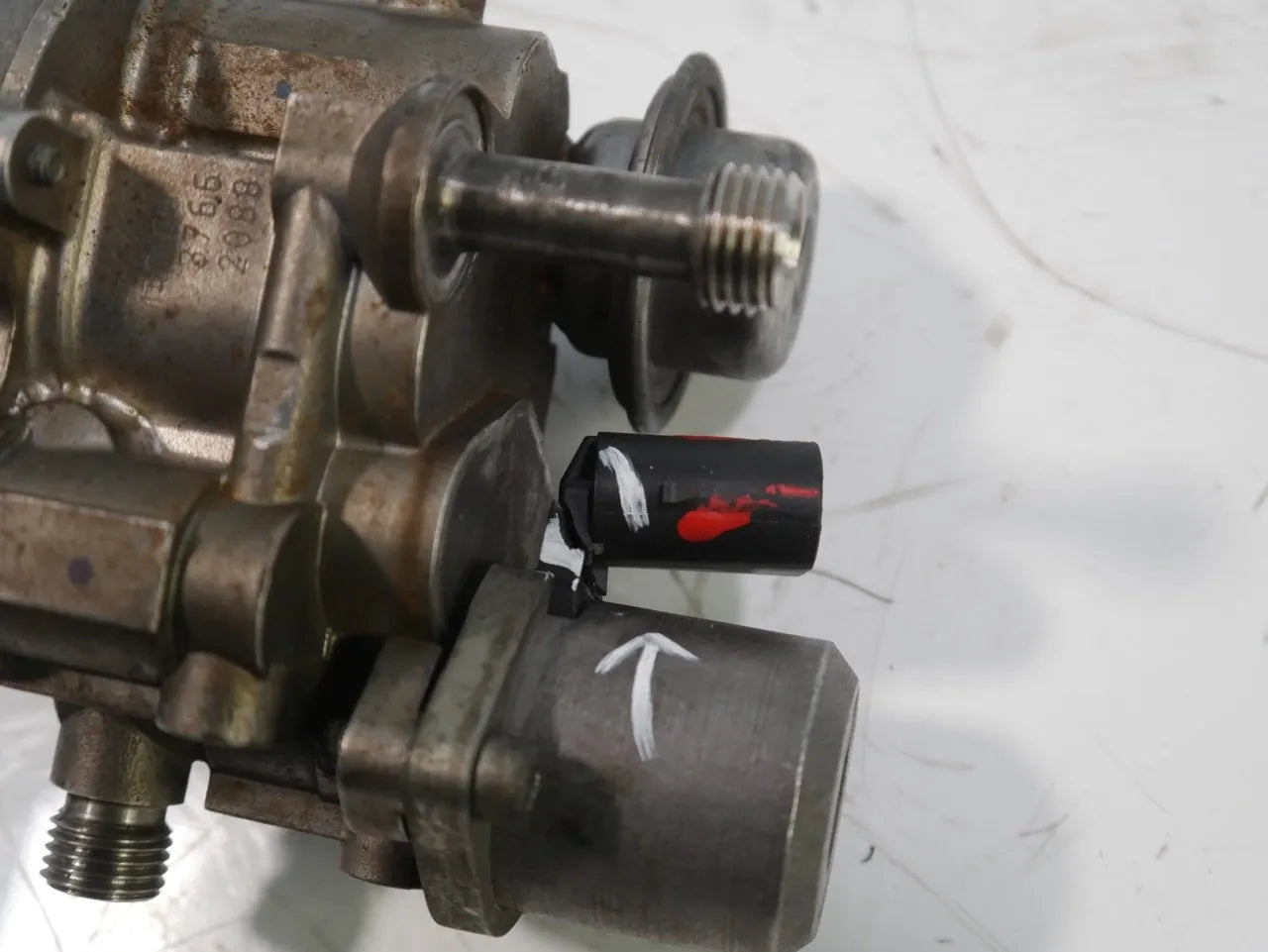 Bomba de combustible BMW 3,0 N54B30A N54 7613933-04 7519458