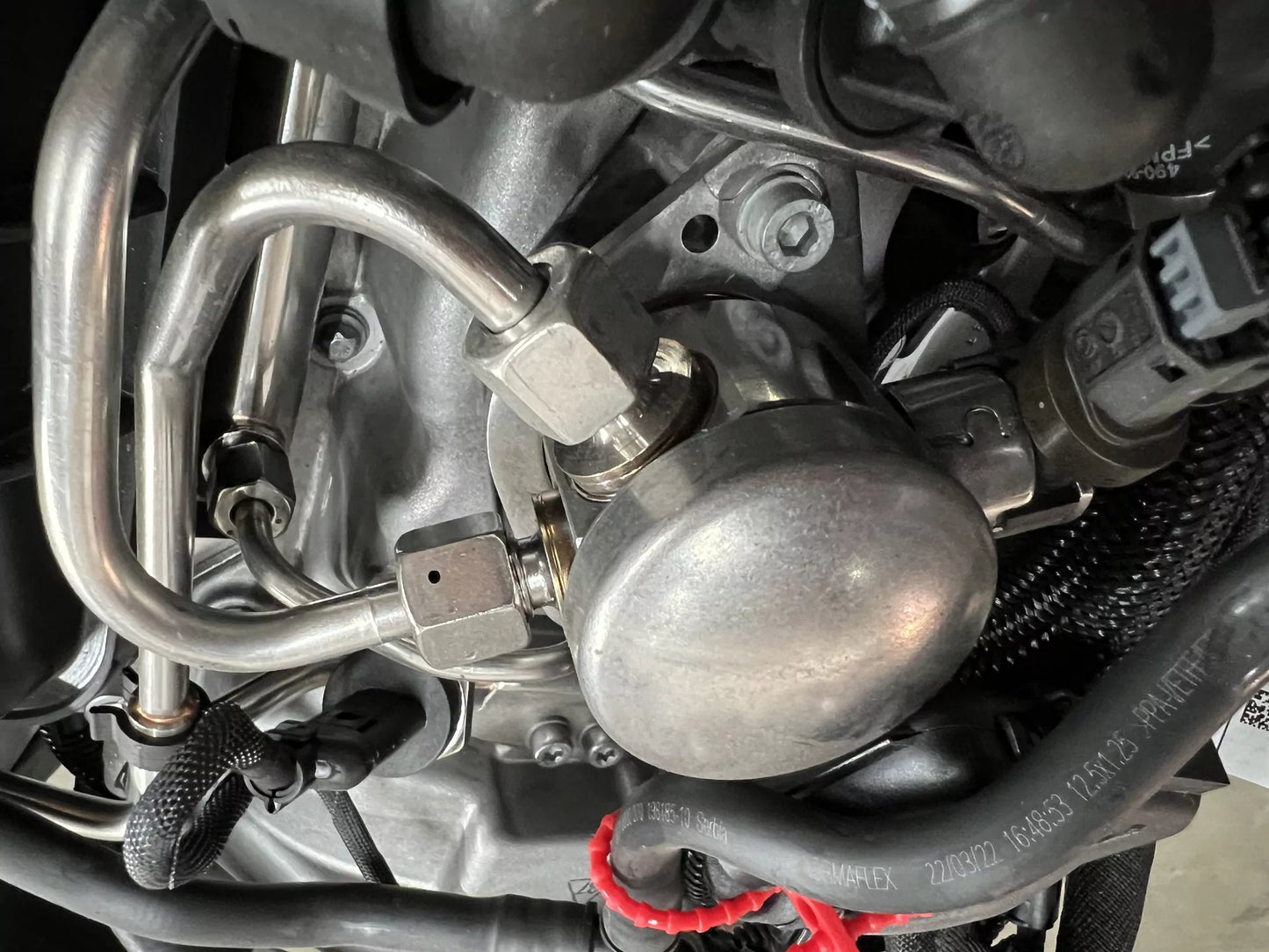 Bomba de combustible Rolls Royce Cullinan Ghost 6,75 V12 N74B68A N74 8648183 NEU