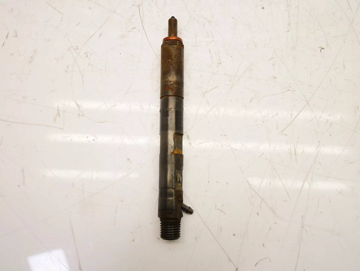 Inyector Boquilla de inyección Nissan Peugeot Renault 1,5 D K9K704 8200049873