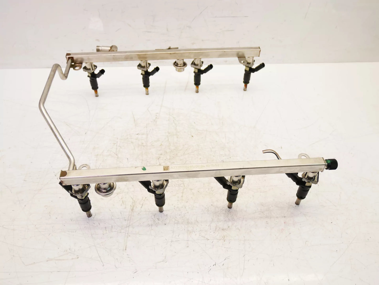 Rampa de inyectores Mercedes-Benz 4,7 450 4-matic M273.923 A2730700795 A2720780249