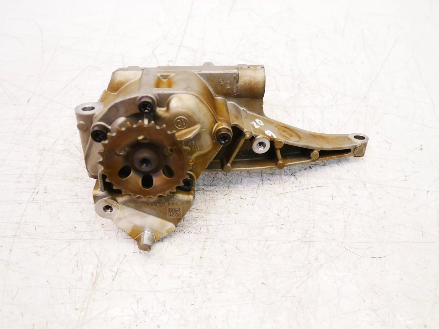 Bomba de aceite Mercedes-Benz 4,7 450 4-matic M273.923 A2731800501