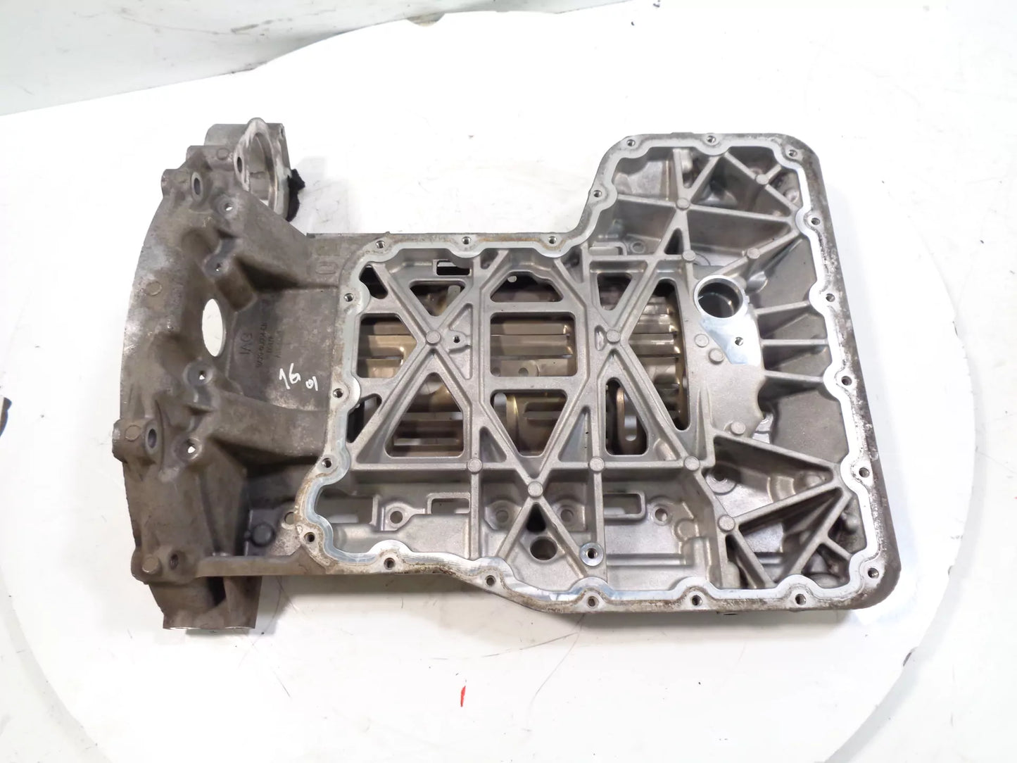 Cárter de aceite Jaguar 3,0 D Diesel 306DT 9X2Q-6U004-CB