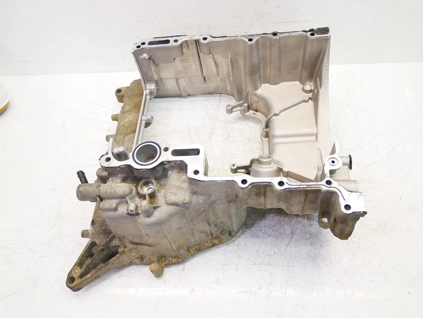 Parte superior del cárter de aceite Audi Volkswagen Q7 4LB Touareg 3.0 TDI CRCA CRC 059103601CN