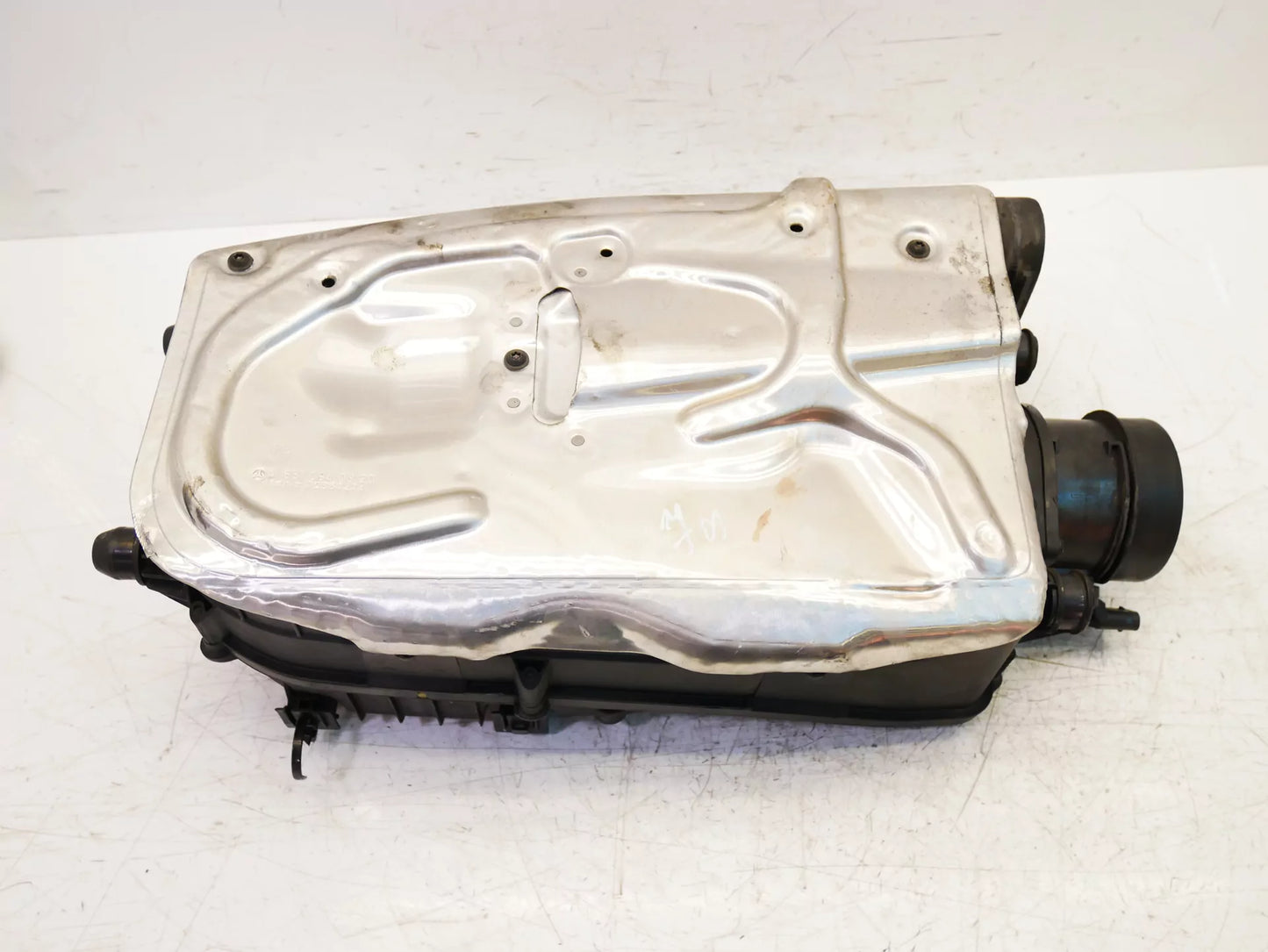 Caja del filtro de aire Mercedes-Benz 2,2 CDI OM651.911 651.911 A6510901101 A6510902301