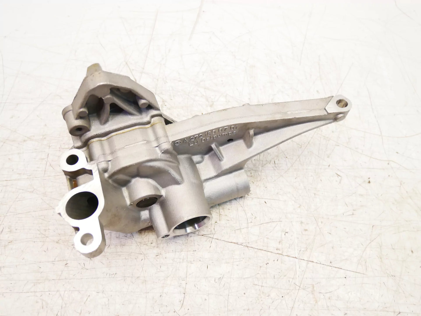 Bomba de aceite Mercedes-Benz 3,5 gasolina M 272.980 A2721800701
