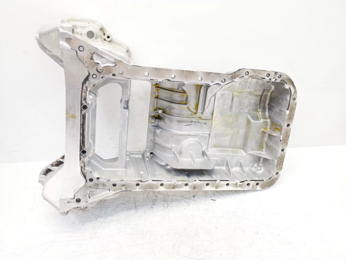 La Parte Superior Del Cárter De Aceite Mercedes-Benz 3,5 gasolina M 272.980 R2720142102