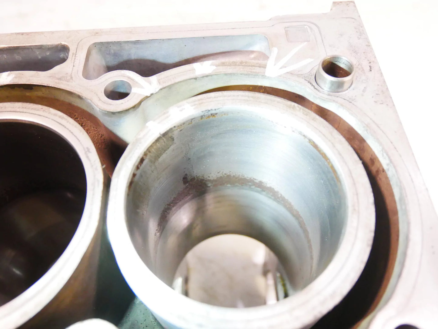 Bloque motor Defectuoso Renault Clio 0.9 TCE 90 H4BT408 H4B U156553