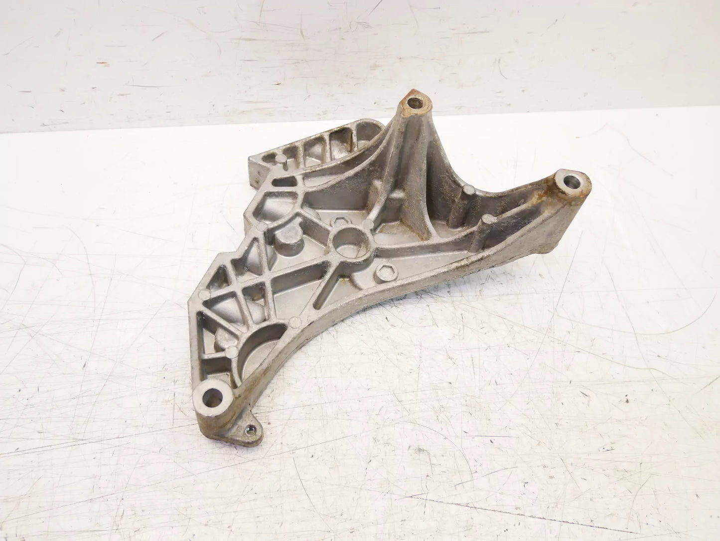 Soporte Volkswagen Volkswagen 1,6 TDI Diesel CAYC CAY 03L199207