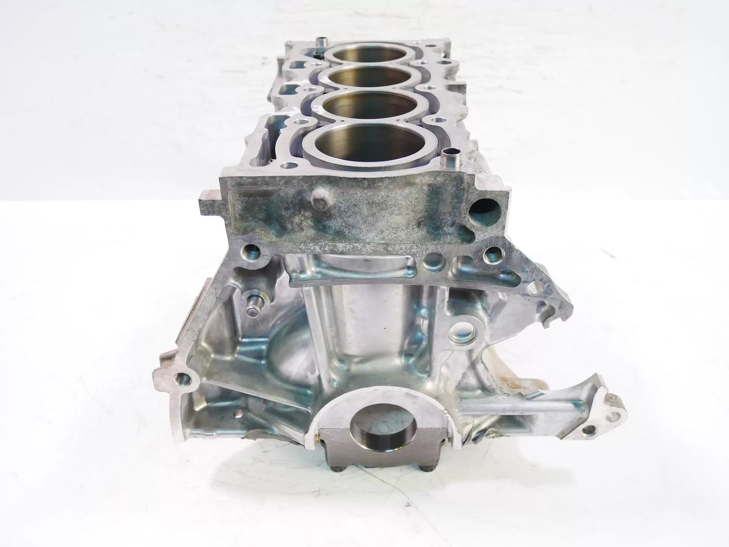 Defecto del bloque motor Toyota Yaris P13 1.5 gasolina 2NR-FKE 2NR -