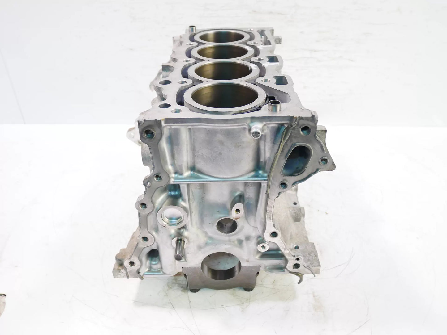 Defecto del bloque motor Toyota Yaris P13 1.5 gasolina 2NR-FKE 2NR -
