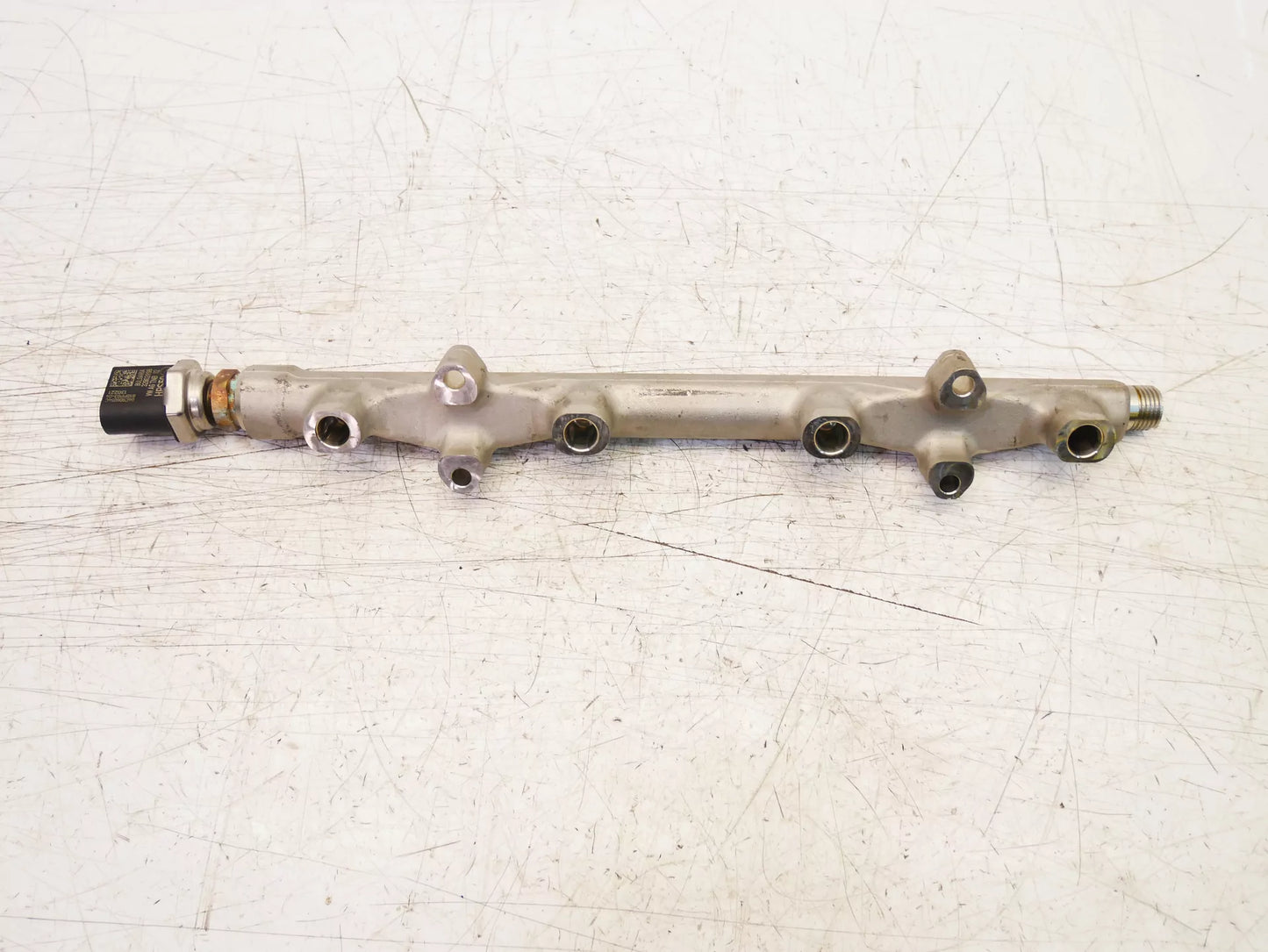 Rampa de inyectores Volkswagen 1,5 TSI DPBA DPB 05E133320B