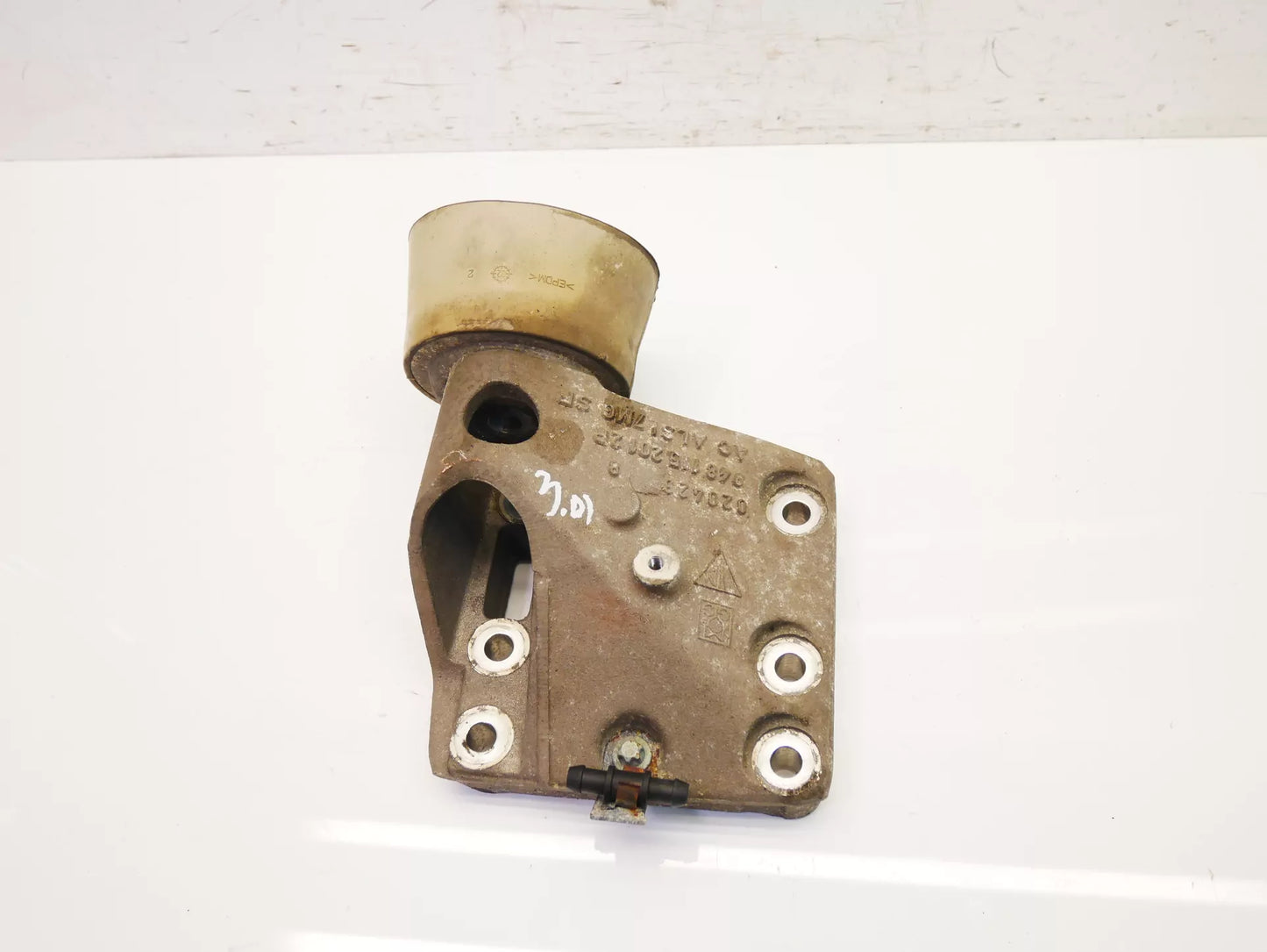 Soporte Porsche 4,5 V8 S 48.00 M48.00 M48 9481152012R