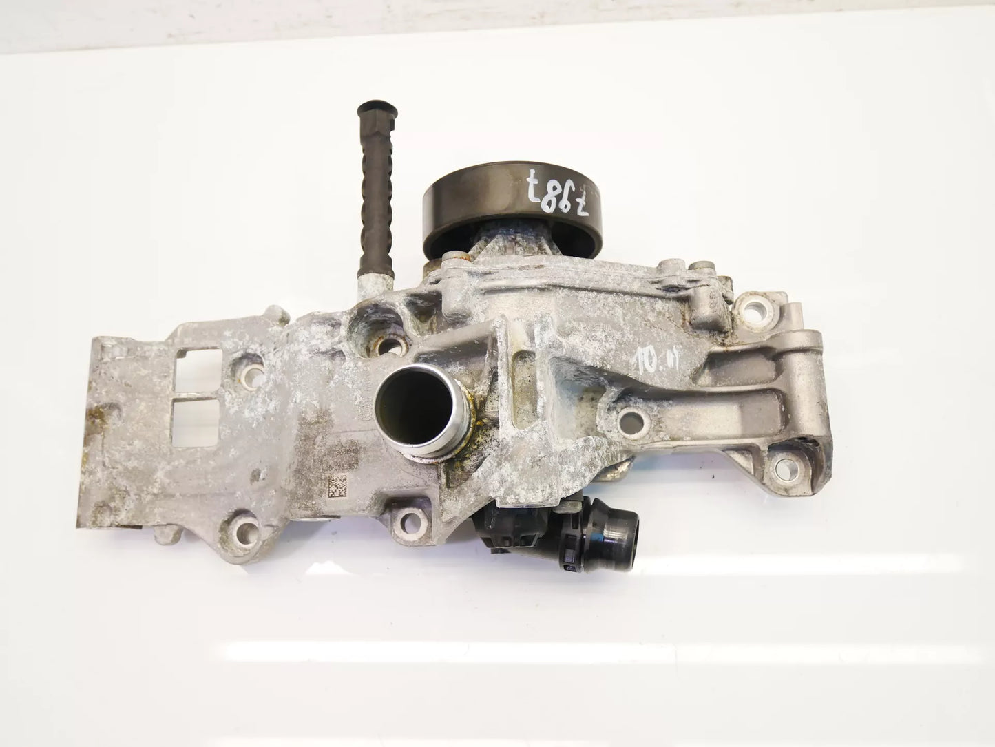 Soporte BMW 1,5 i gasolina 218i B38A15A 8631940
