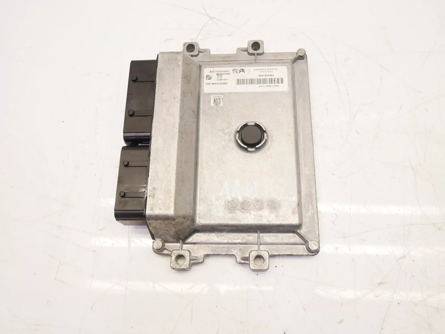 Unidad de control Peugeot e-208 ZKX ZK01 9845426480