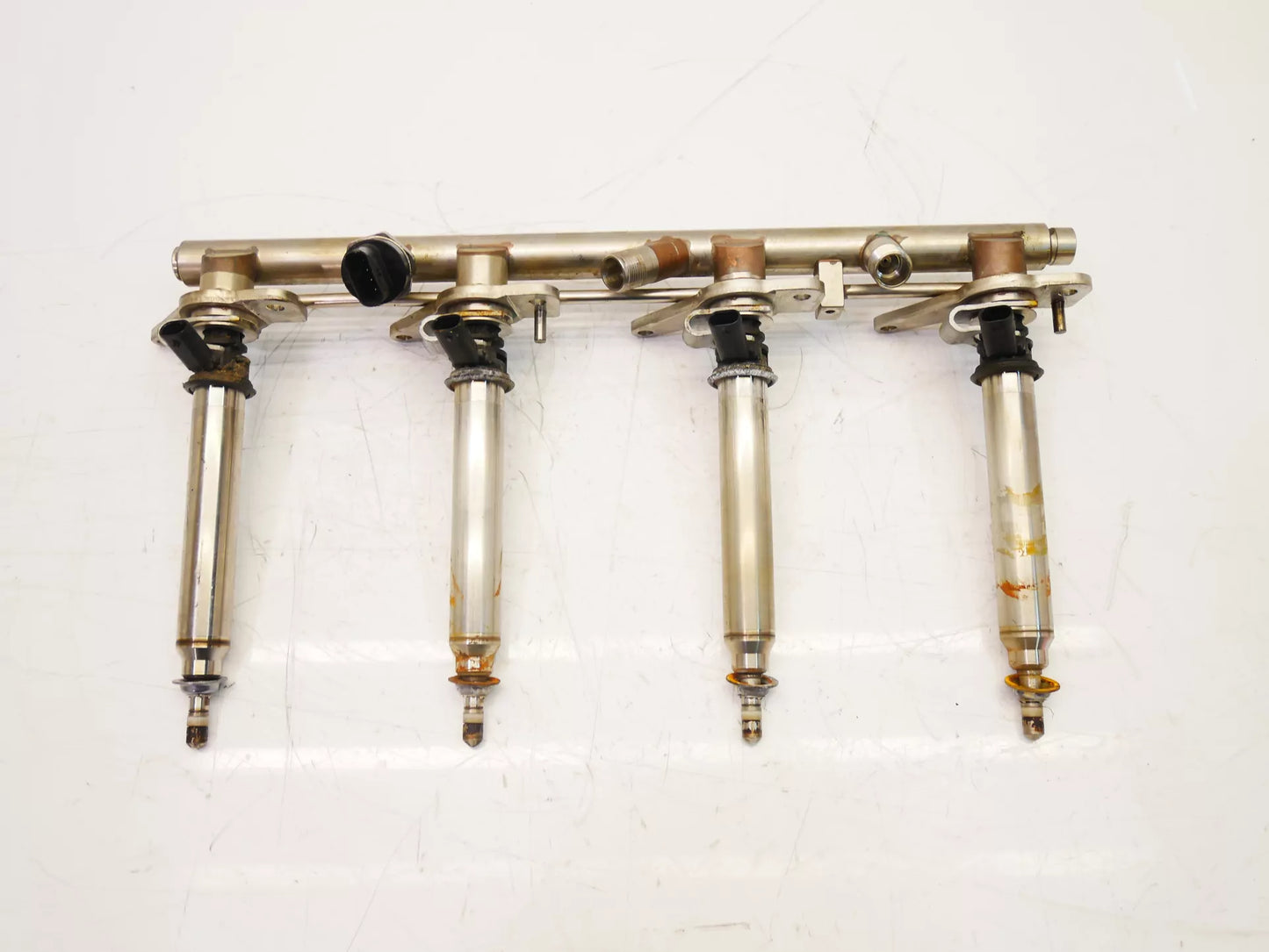 Rampa de inyectores Mercedes-Benz 4,7 V8 278.927 M278.927 A2780703495