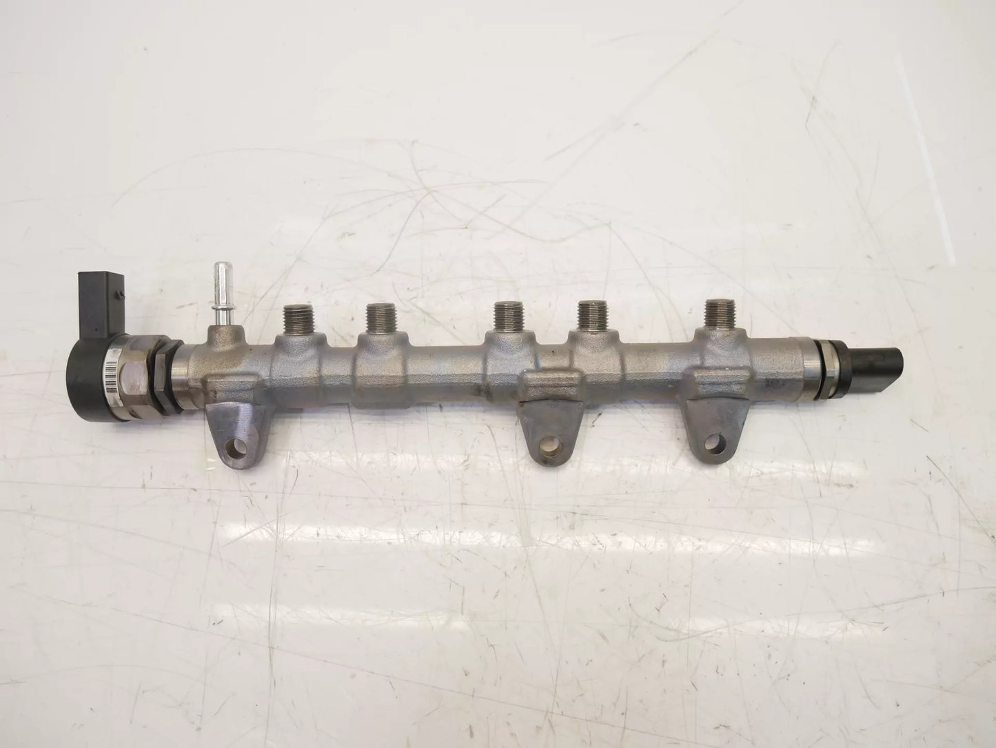 Rampa inyectora BMW 2,0 d Diesel B47D20B 8579240