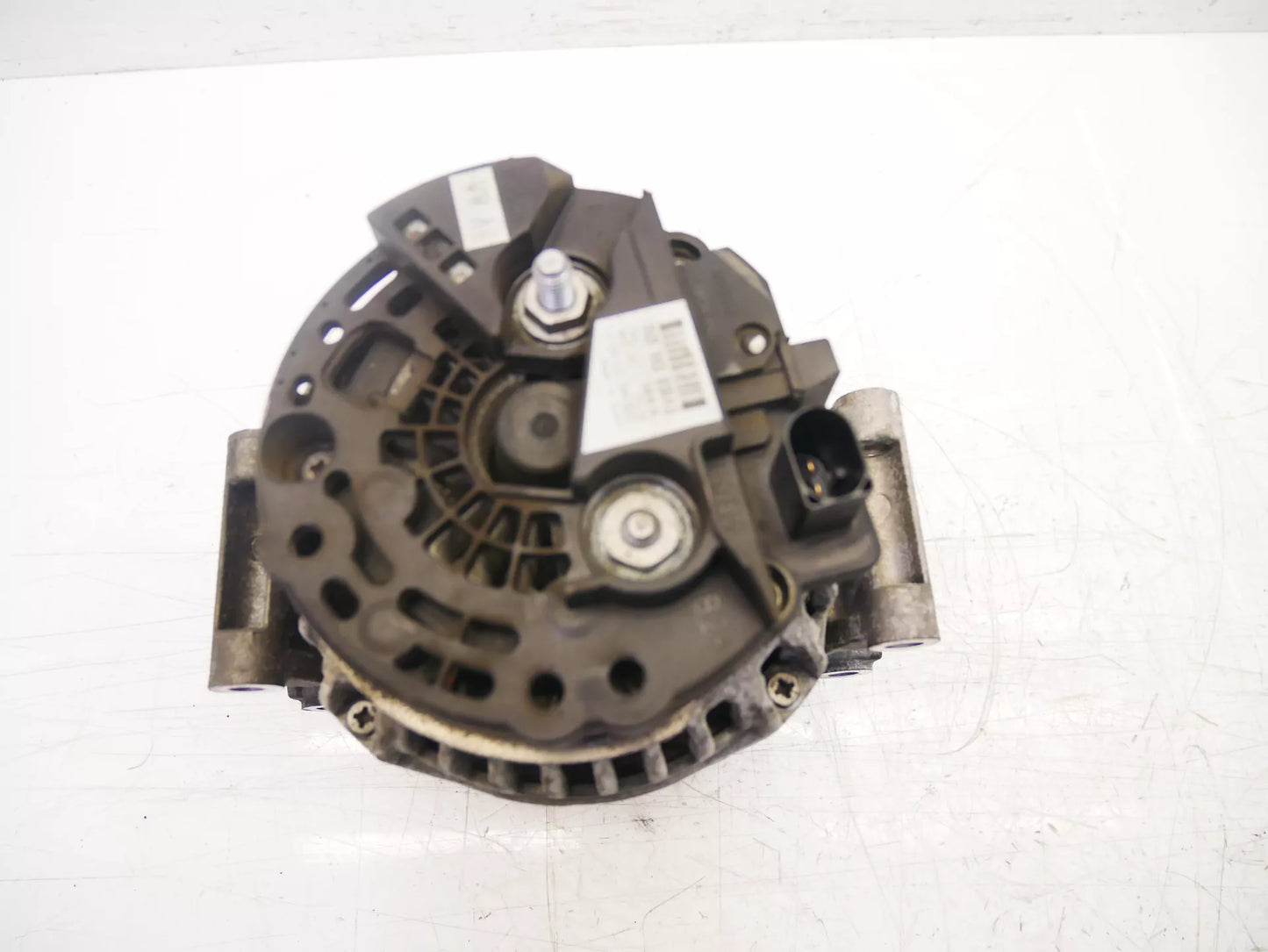 Alternador Audi 2,0 TFSI gasolina BUL 06B903016AB