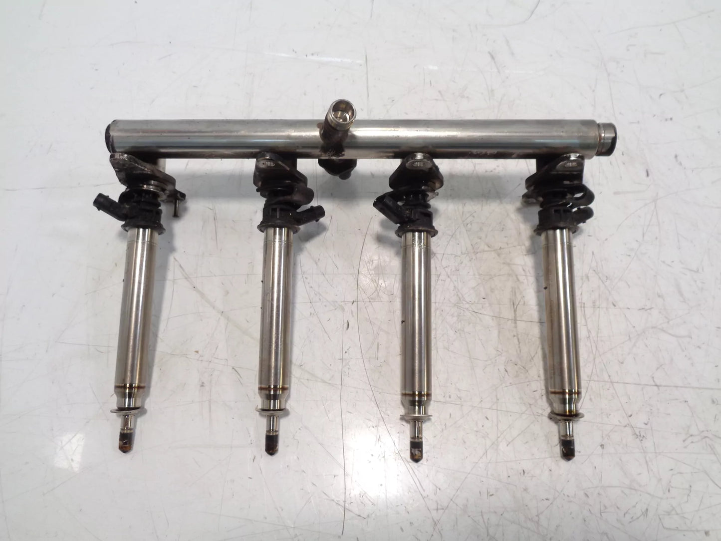 Rampa inyectora Mercedes-Benz Clase E W213 E 63 AMG 4.0 S M177.980 A1770703600